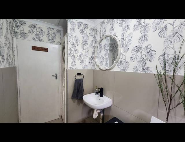 BUSINESS PROPERTY TO RENT IN LA LUCIA